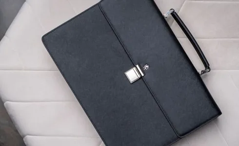 Stylové kožené doplňky