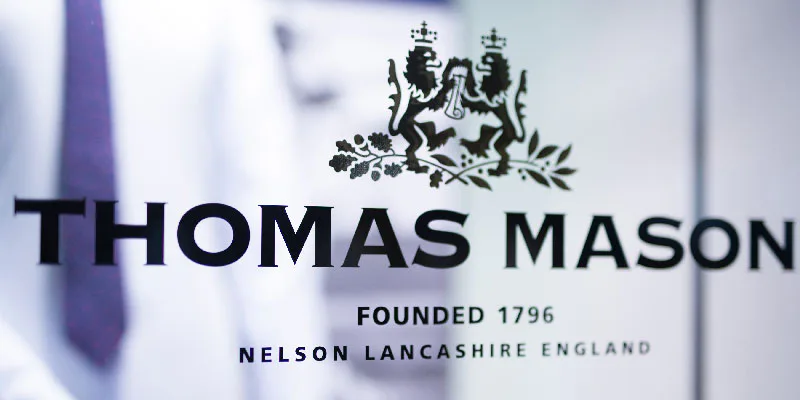Britská tradícia a elegancia – Thomas Mason